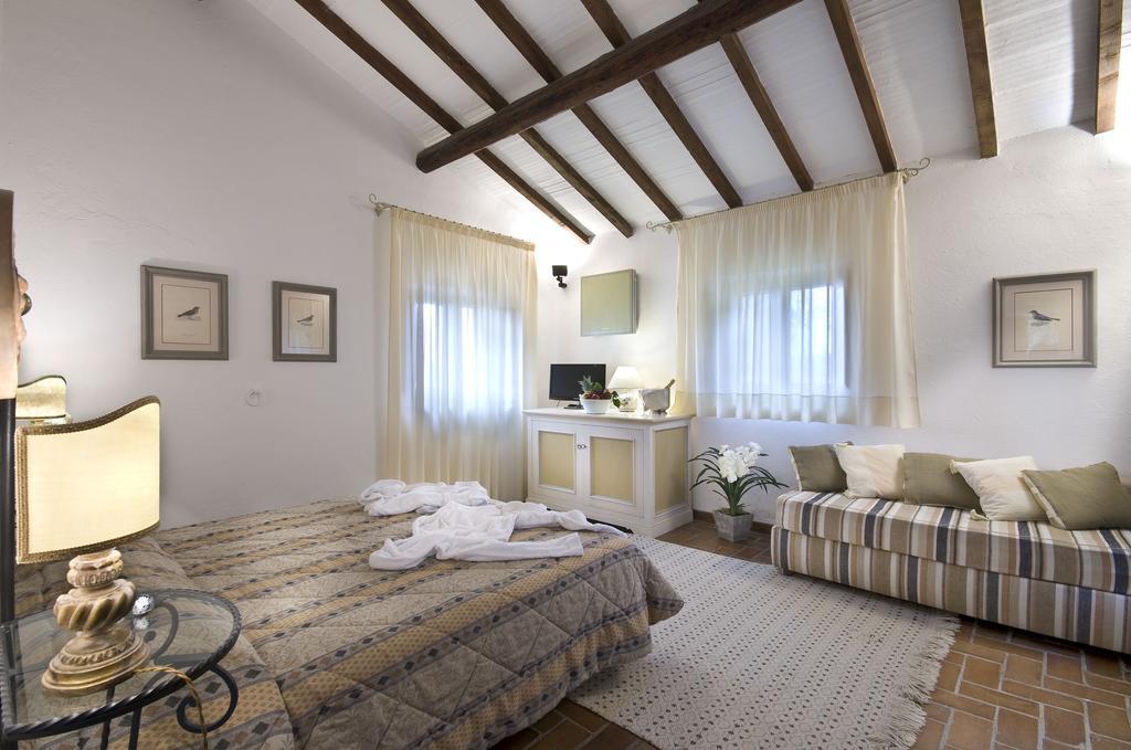 Hotel Fattoria Di Vibio Monte Castello di Vibio Habitación foto